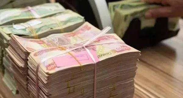 مستشار الحكومة: أزمة الرواتب حرجة وقانون البنك المركزي يمنع الإقتراض