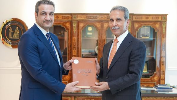 زيدان يتسلم تقرير الرقابة المالية لعام 2025 وسط انتقادات برلمانية سابقة لمضمونه