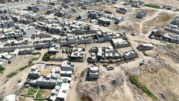 فريق الجهد الخدمي يواصل تأهيل المناطق المحرومة في منطقتي الزيادة والنهضة بالموصل