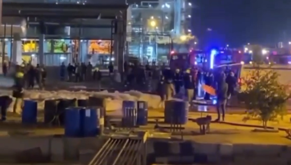 النيران تلتهم عصب مصفاة بيجي.. استنفار مالي وأمني للسيطرة على حريق وحدة الهيدروجين