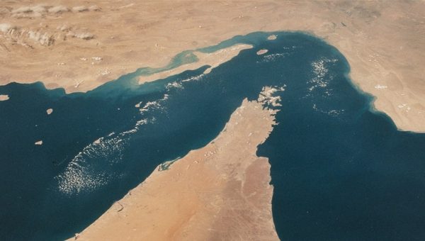 تصعيد مضيق هرمز: طهران تُعلن السيطرة المطلقة وتُحدد ستة شروط ل واشنطن مقابل إعادة الفتح