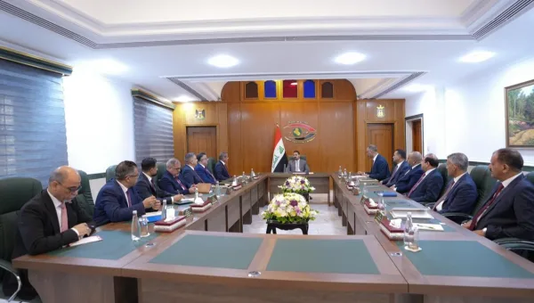 بتوجيهات حكومية صارمة.. رئيس الوزراء يزور هيئة النزاهة ويشدد على تفعيل قانون مكافأة المخبرين