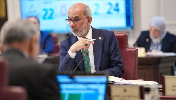 وزير النفط العراقي يتوجه إلى تركيا لتوقيع اتفاقية استئناف تصدير الخام عبر أنبوب جيهان