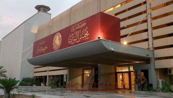 عجزٌ بـ65 تريليوناً.. موازنة 2027 على طاولة البرلمان منتصف تشرين الأول ورواتب الموظفين مؤمّنة