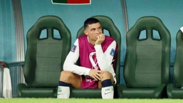 رونالدو على مقاعد البدلاء.. مفاجأة في تشكيل البرتغال أمام النرويج