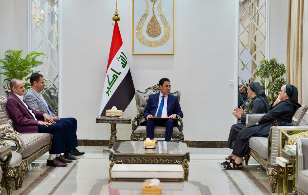 خطوة جديدة لترسيخ التعايش.. محافظ نينوى يستقبل راهبات بنات قلب يسوع لبحث تأسيس صرح تعليمي في دير النصر
