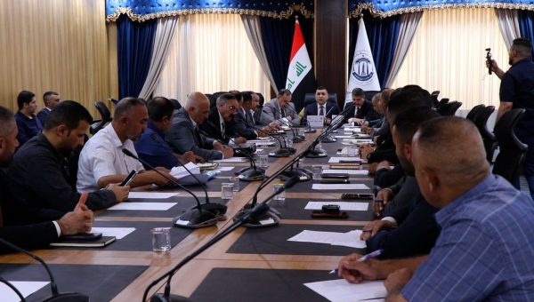 تربية نينوى أمام لجنة التربية.. حلول للكتب المدرسية والكرفانات ونقص الملاكات قبل انطلاق العام الدراسي
