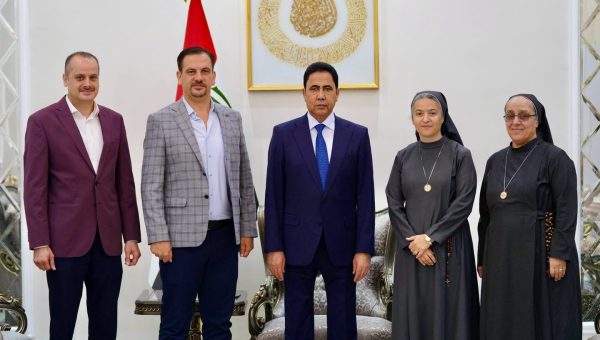 خطوة جديدة لترسيخ التعايش.. محافظ نينوى يستقبل راهبات بنات قلب يسوع لبحث تأسيس صرح تعليمي في دير النصر