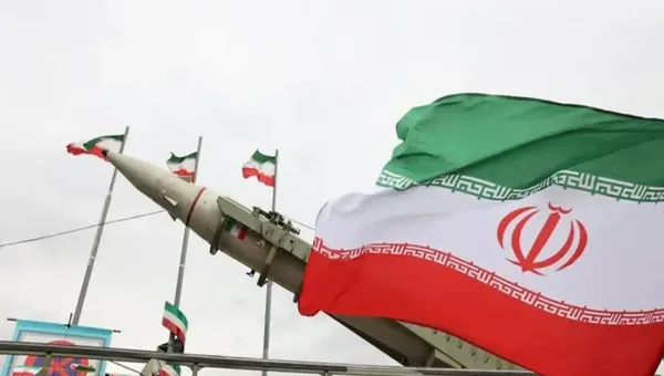 إيران تحصن بنيتها التحتية وتدرس ردًا أمريكيًا عبر الوساطة القطرية لتهدئة إقليمية