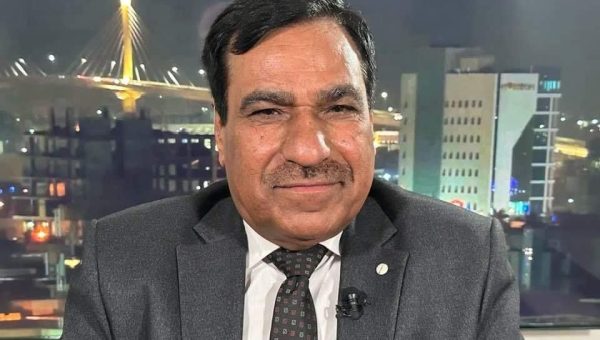 المرسومي يكشف عن وجود 11 ألف موظف أمي في دوائر الدولة والكهرباء بالصدارة