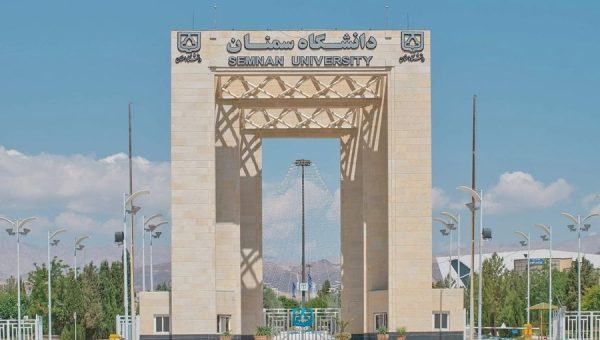 السفارة العراقية في طهران تُعلن احتواء أزمة طلبة جامعة سمنان ومنحهم إجازة شهر للعودة إلى البلاد