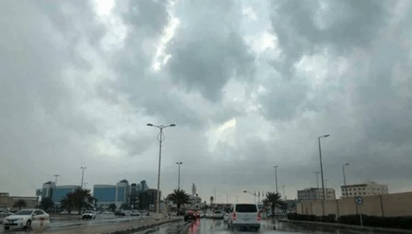 طقس العراق اليوم.. البصرة الأعلى بـ 40 مئوية وفرص لزخات مطرية مساءً