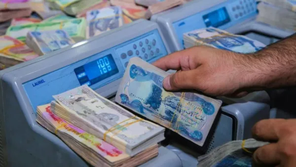 العمل تعلن صرف رواتب العمال المتقاعدين المضمونين لشهر تشرين الأول
