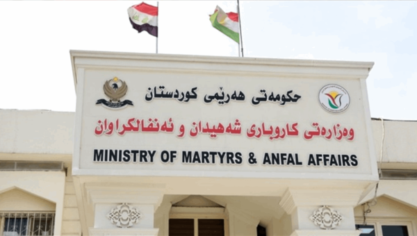 وفدٌ رفيعٌ من كوردستان يبدأ مباحثات في بغداد لتوحيد رواتب الشهداء والسجناء واستعادة الرفات