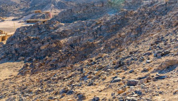 فاجعة في السودان.. مصرع 60 عاملًا في انهيار منجم ذهب ومخاوف من عشرات المفقودين تحت الأنقاض