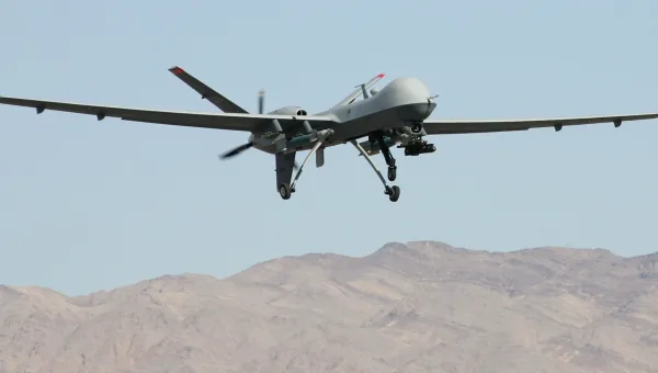 الدفاع الجوي الإيراني يعترض ويُسقط طائرة مسيرة متطورة من طراز MQ-1 في سماء هرمز