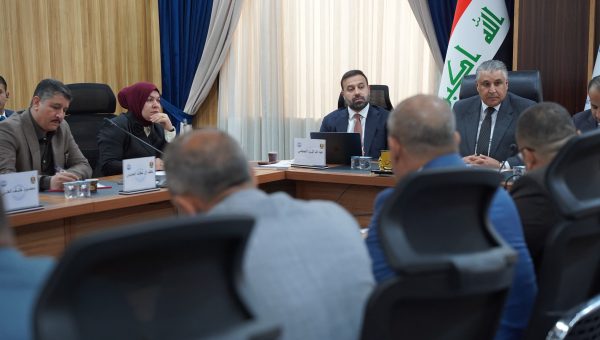 النجيفي يبحث دعم مشاريع تطوير الإدارة المحلية في نينوى