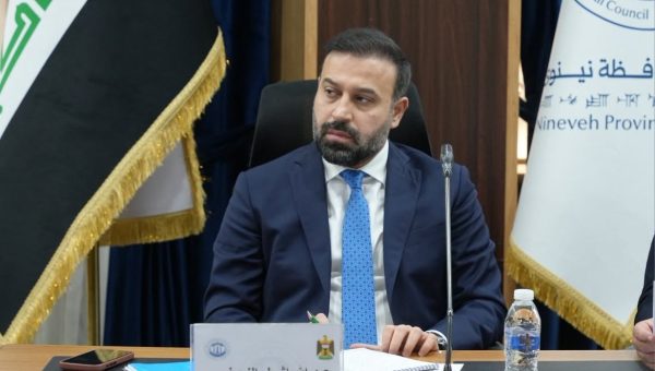 النجيفي يفتح ملف ملعب الدواسة ويأمر بالتحقيق في الإشكاليات التي تعيق استكماله