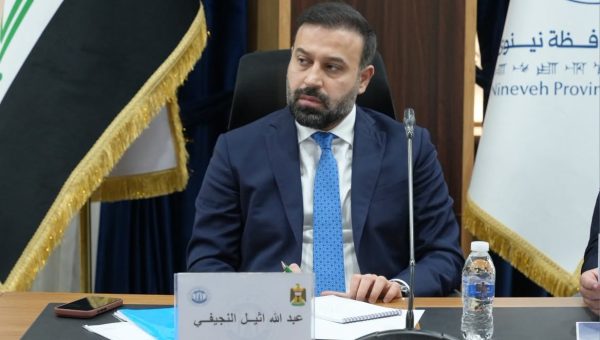 النجيفي يناقش آليات تنظيم تنقلات عقود الـ17 ألفا بين دوائر نينوى