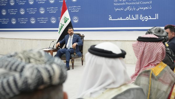 الزيدي يلتقي في مدينة الموصل جمعا من شيوخ ووجهاء عشائر نينوى