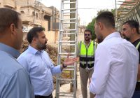 النجيفي يوصي بتأمين موقع مجاري الساحل الأيمن لحماية المواطنين والأطفال