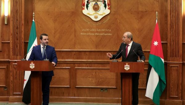 دمشق وعمان تتفقان على لجنة أمنية عاجلة عقب ضربات جوية أردنية في درعا