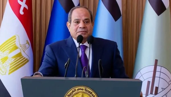 السيسي يتحرك لدعم الرياض.. ومجلس الدفاع الوطني المصري يوافق على إجراءات الدفاع عن أمن واستقرار المملكة