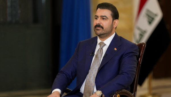 الزيدي يفتح ملفات السلاح والفساد والدولار.. 20 تريليون دينار سنوياً حصيلة تغييرات اقتصادية
