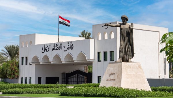 إحصائية قضائية جديدة تفصل خريطة الدعاوى القانونية ومخالفات الإقامة في المحافظات