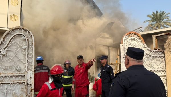 13 فرقة إطفاء تسيطر على حريق بمخزن للأجهزة الكهربائية في منطقة الكريعات ببغداد