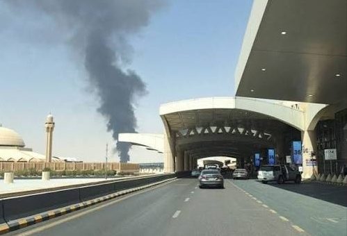 العراق يستنكر بشدة الإعتداء على مطار الملك خالد بالرياض ويدعو لوقف شامل للتصعيد العسكري
