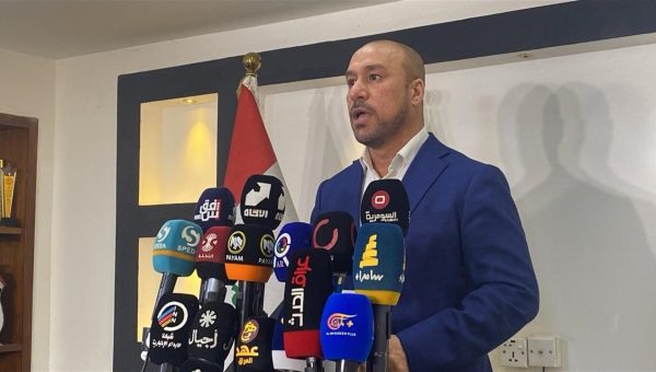 تهديد بعدم التصويت على الموازنة.. مطالب نيابية بتراجع حكومي عن رفع سعر الدولار