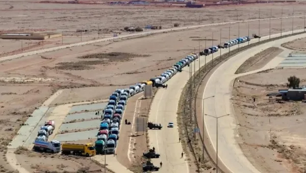 صادرات العراق تنتعش.. 300 شاحنة تعبر منفذ طريبيل يوميًا