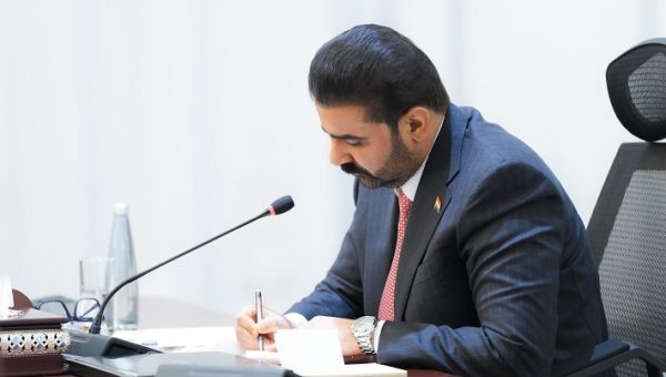 لمقتضيات المصلحة العامة.. الزيدي يُنهي خدمات 69 مستشارًا حكوميًا