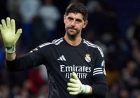 ضربة مفاجئة لريال مدريد قبل الكلاسيكو بساعات.. كورتوا يغيب أمام برشلونة والبديل يترقب الفرصة